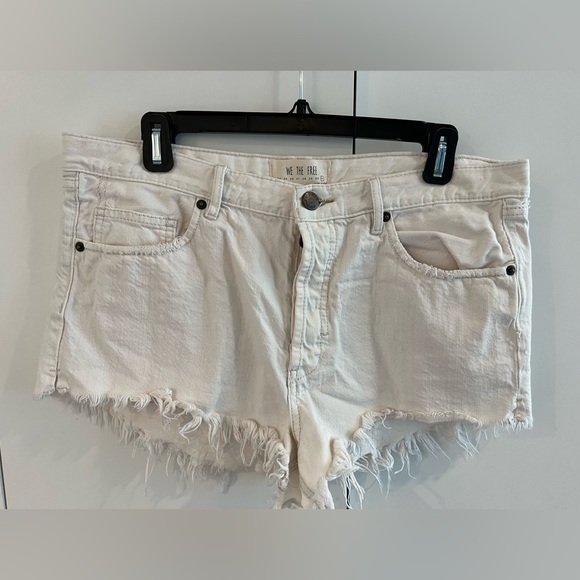 Free People - We The Free White Distressed Jean Shorts - Picture 1 of 6